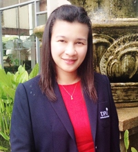 นางสุชีรา คลีมานะกิจ
