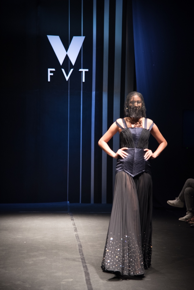 Fashion V together